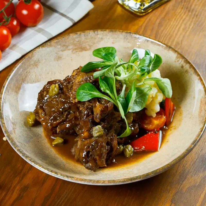 Viande de bœuf cuite avec sauce éthiopienne